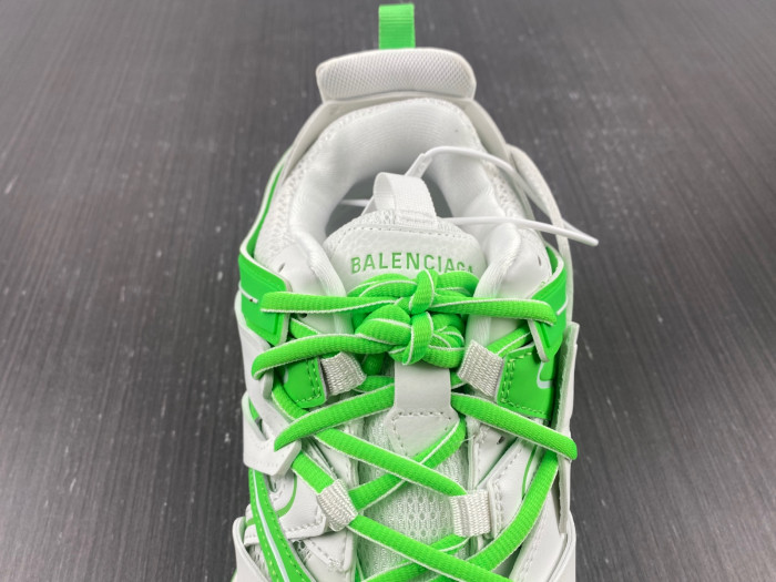 blcg track white green 542436 w3nu2 9035