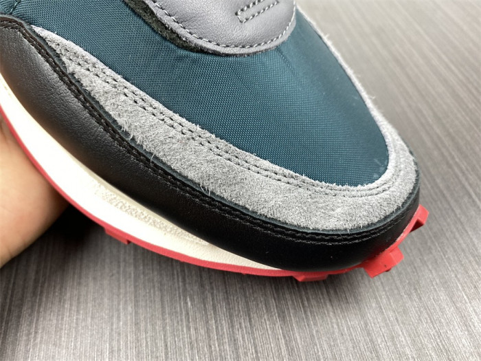 nike ld waffle sacai undercover university red dj4877-300