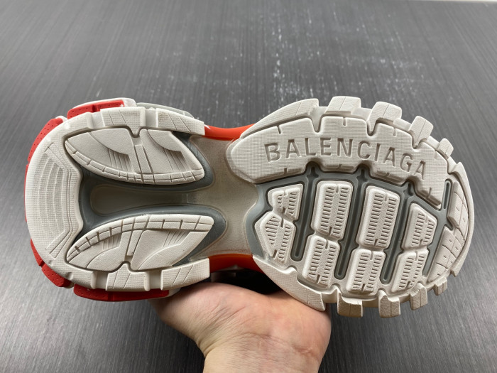 blcg track sneaker 542436 w1gc4 9064