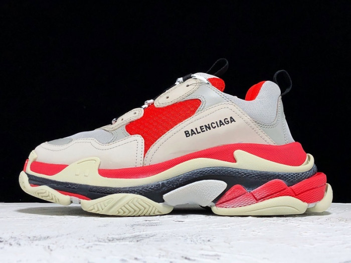 blcg triple s trainer grey red 536737 w09oh 6151