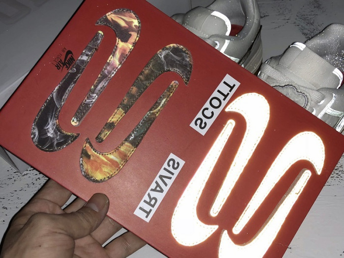 air force 1 low travis scott sail aq4211-101