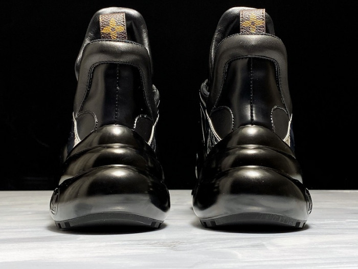 louiv archlight sneaker