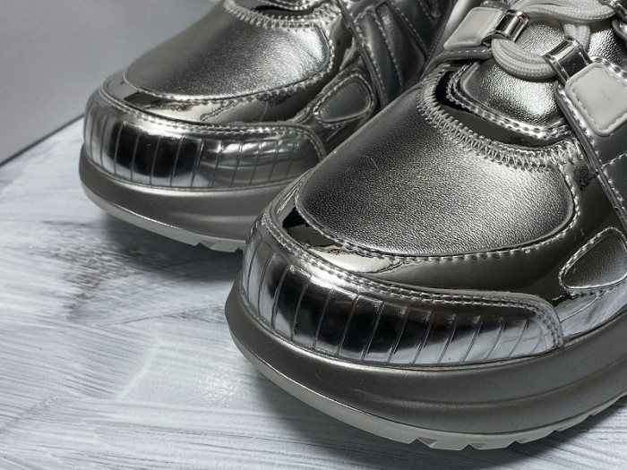 louiv archlight sneaker