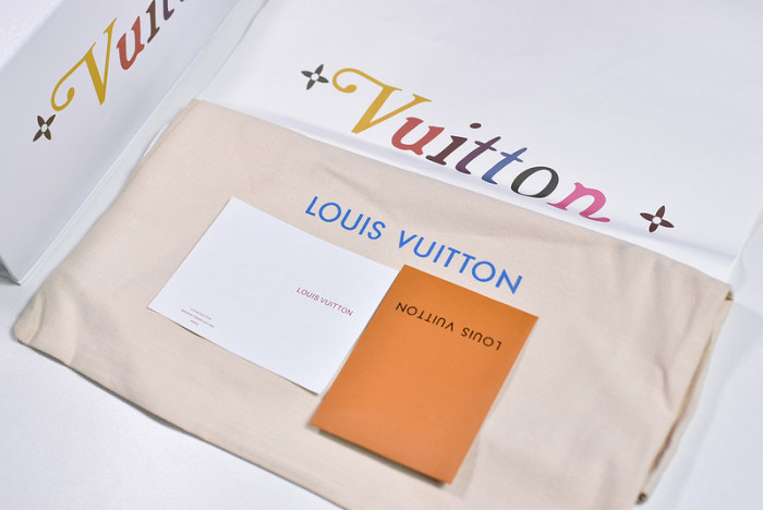 louiv archlight sneaker