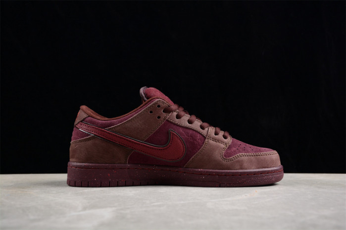 nike sb dunk low “city of love” fn0619-600