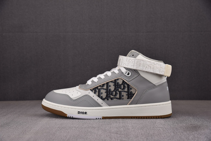 d10r b27 sneaker