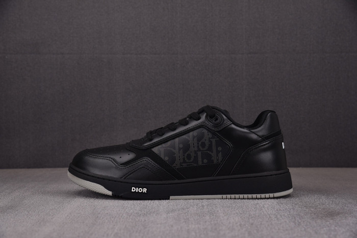 d10r b27 sneaker
