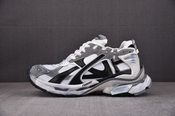 blcg runner 7727 wjrny 9012