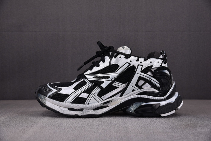 blcg runner 677403 w3rb2 9010