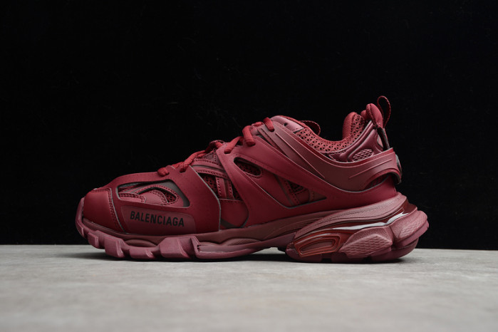 blcg track trainer dark red 542023-w2la-5504