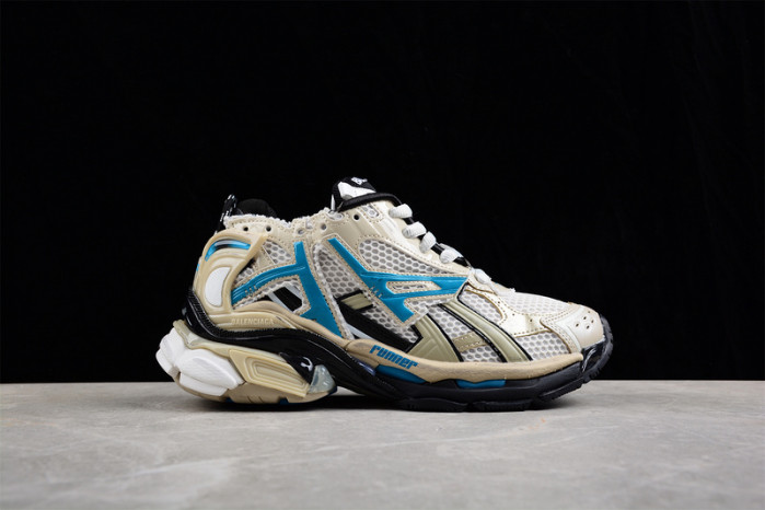 blcg runner 677402 w5rh6 0312