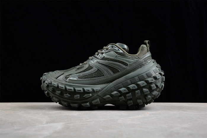 blcg defender rubber platform sneakers 685611 w2ra6 3000