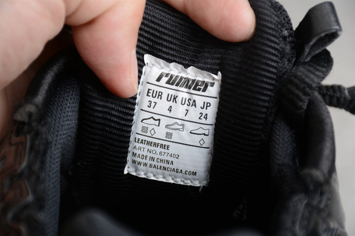 blcg runner 677402-w3ra9-1000