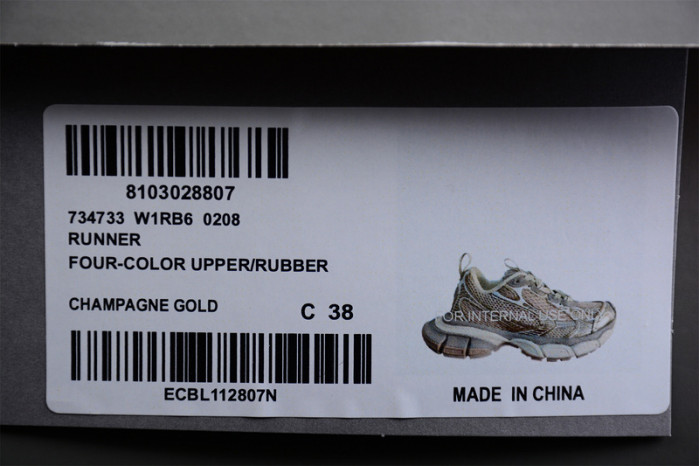 blcg 3xl sneaker 734733 w1rb6 0208