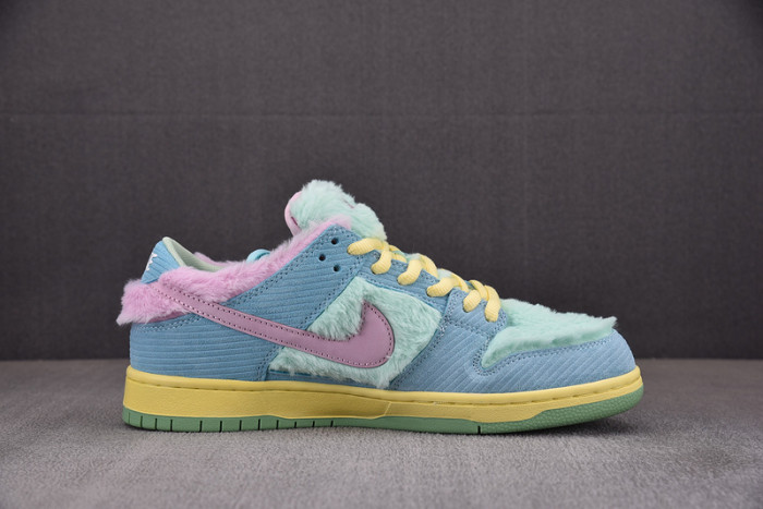 verdy x nike sb dunk low “visty” fn6040-400