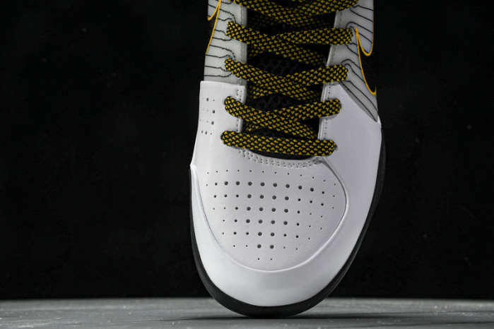 nike kobe 4 protro white black del sol av6339-101