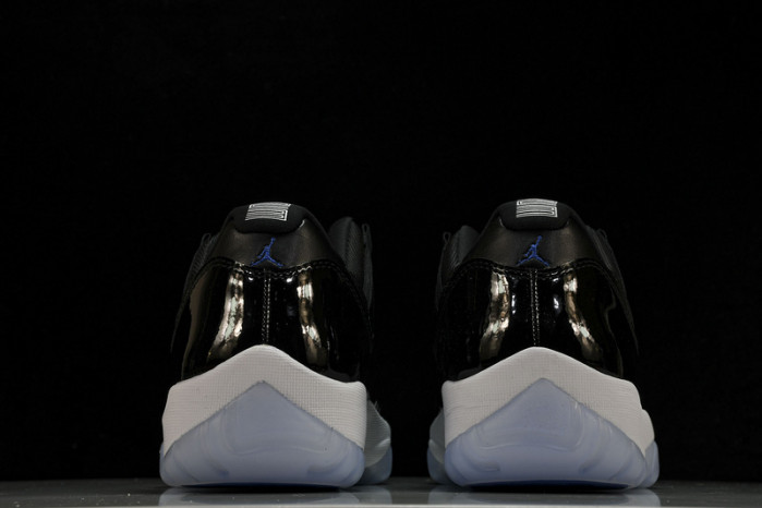 air jordan 11 low “space jam” fv5104-004