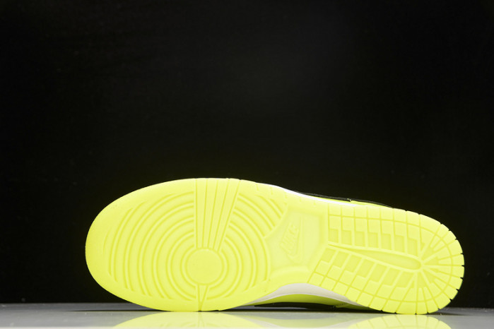 nike dunk low “glow in the dark” fj4610-702