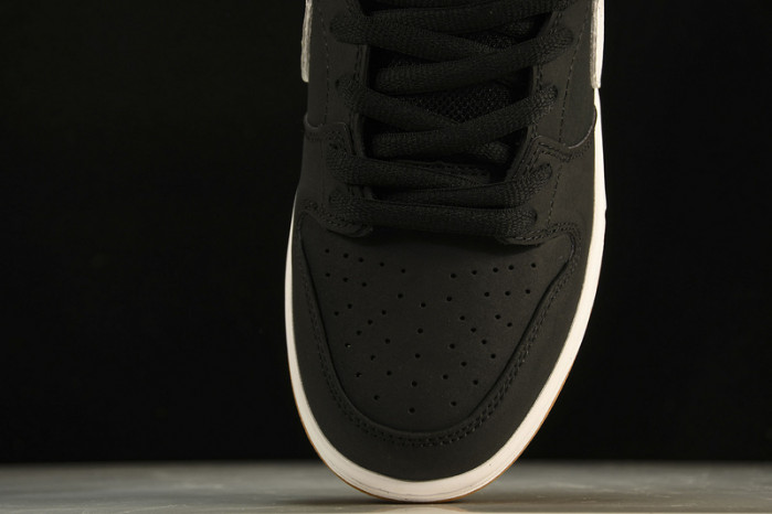 nike sb dunk low “black gum” cd2563-006
