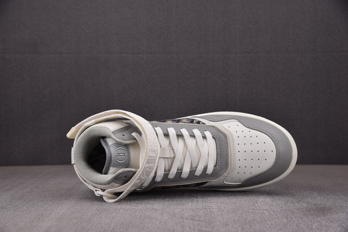 d10r b27 sneaker