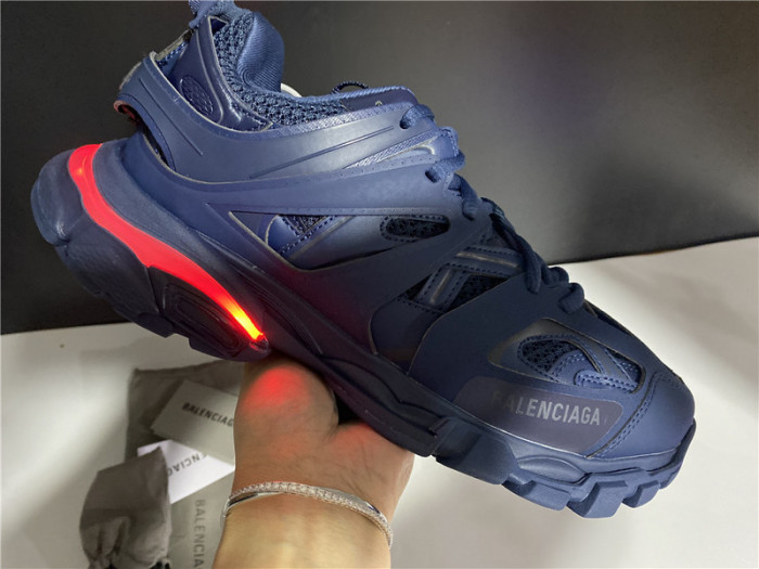 blcg track trainer dark navy 542023 w2la1 4107 (led)