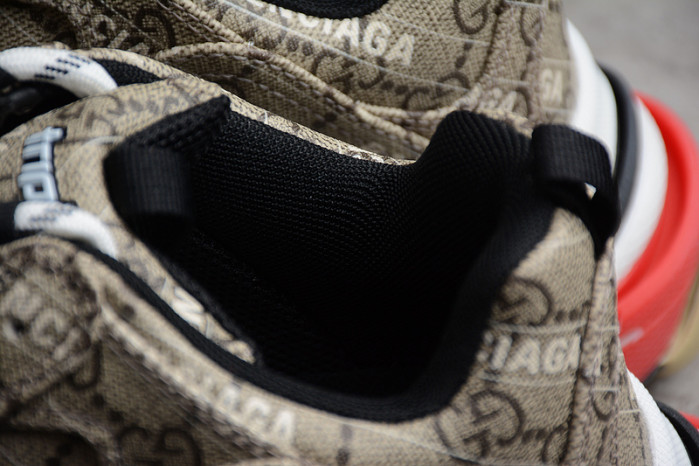 G*u*i x ba*len*cia*ga triple s sneaker 681066 ulz10 9795