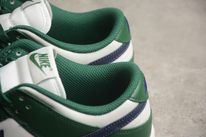 nike dunk low wmns “gorge green” dd1503-300