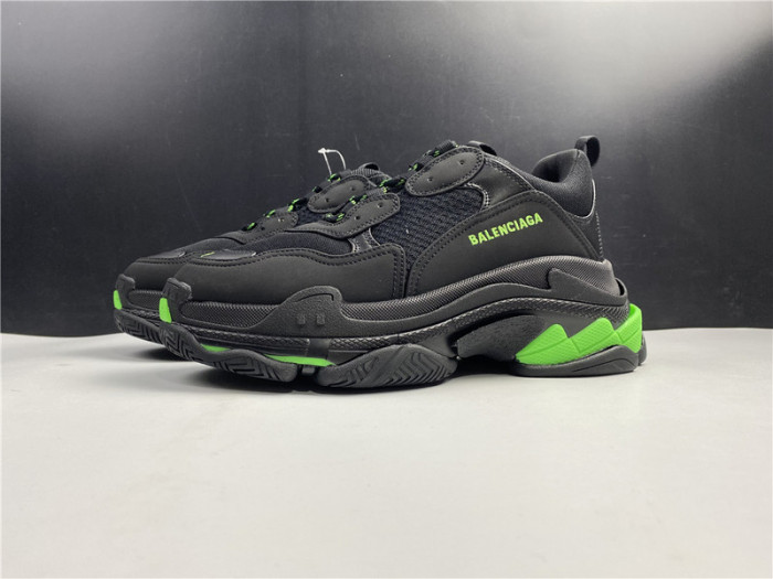 blcg sneaker triple.s.gomma black and green 524039 w2pw1 4881