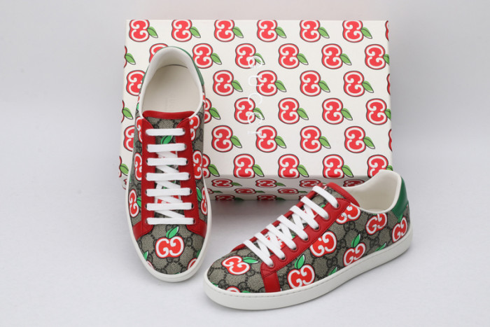 G*u*i ace embroidered low-top sneaker