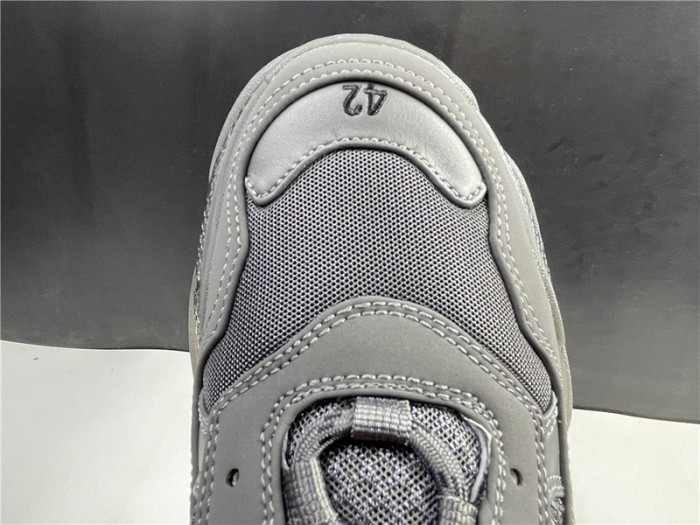 blcg sneaker triple.s.gomma dark grey 541624 w2ga1 1801