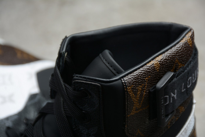 louiv stellar sneaker