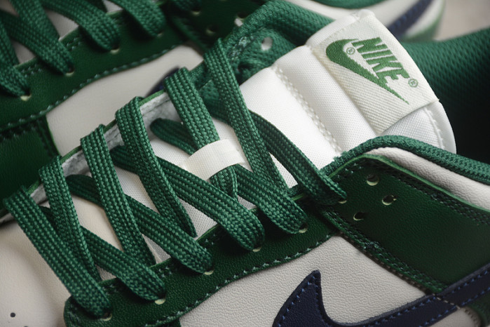 nike dunk low wmns “gorge green” dd1503-300