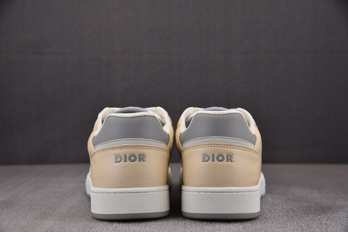 d10r b27 sneaker