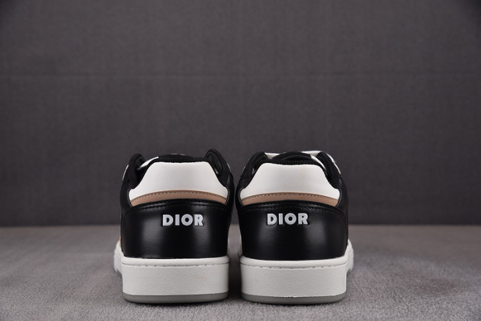 d10r b27 sneaker