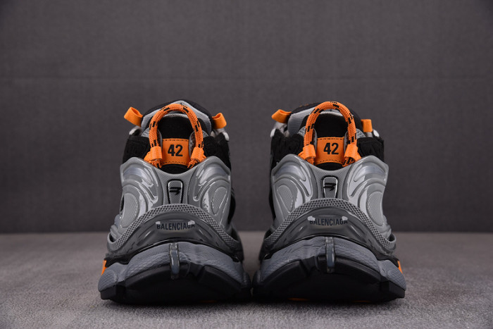 blcg runner 772774 w3rny 4018