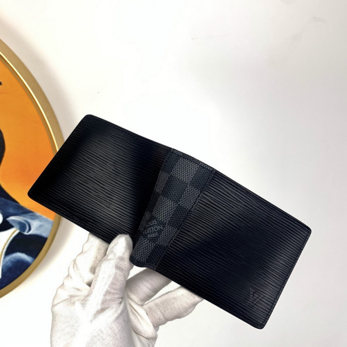 louiv wallet 11.5*9.0*1.5cm