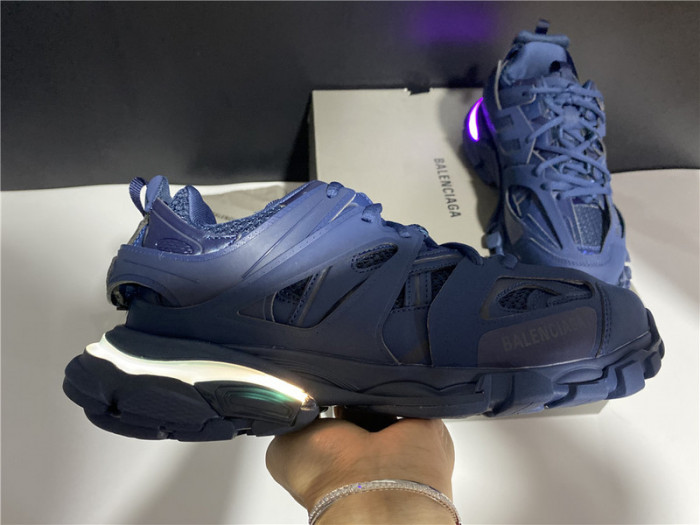 blcg track trainer dark navy 542023 w2la1 4107 (led)