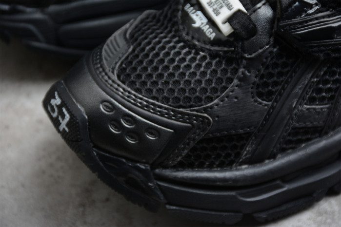 blcg runner 677402-w3ra9-1000