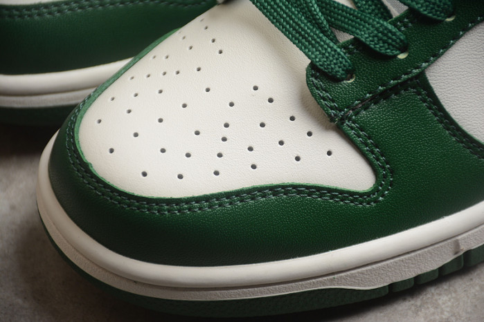 nike dunk low wmns “gorge green” dd1503-300