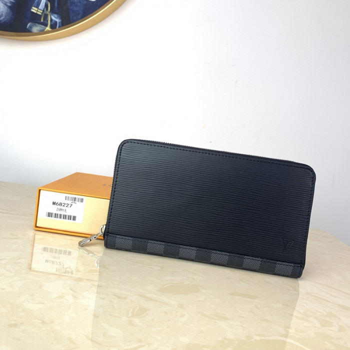 louiv wallet 21*11.5*2cm