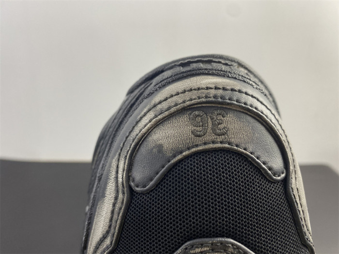 blcg sneaker triple.s.gomma grey black 524039 w03b5 9870