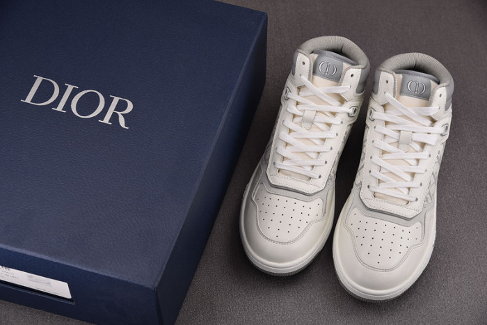 d10r b27 sneaker