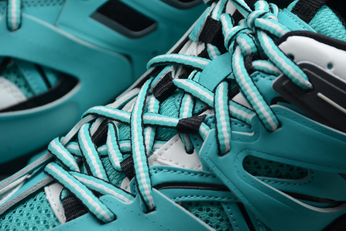 blcg triple trainer 542436 w2la1 4008