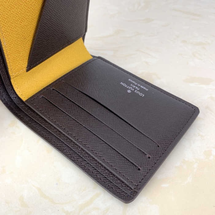 louiv wallet 11.5*9.0*1.5cm