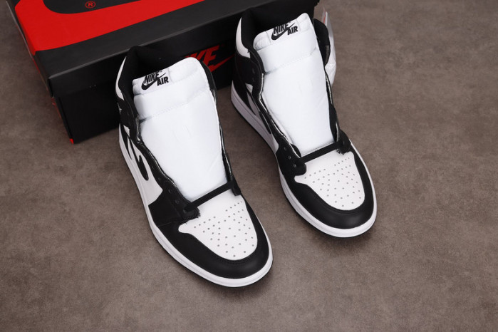 air jordan 1 retro black white (2014) 555088-010