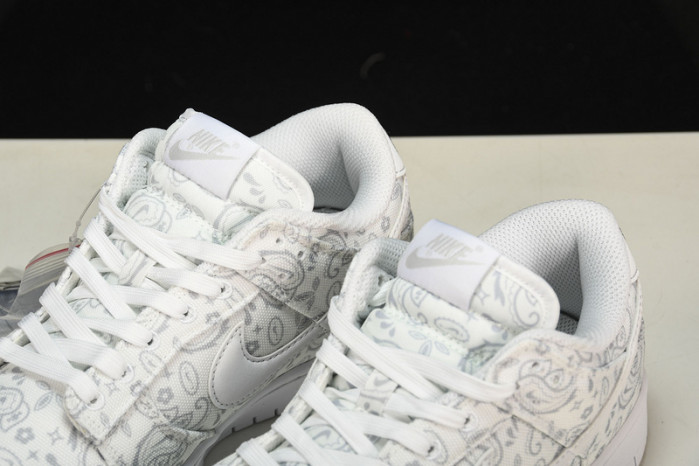 nike dunk low wmns white paisley dj9955-100