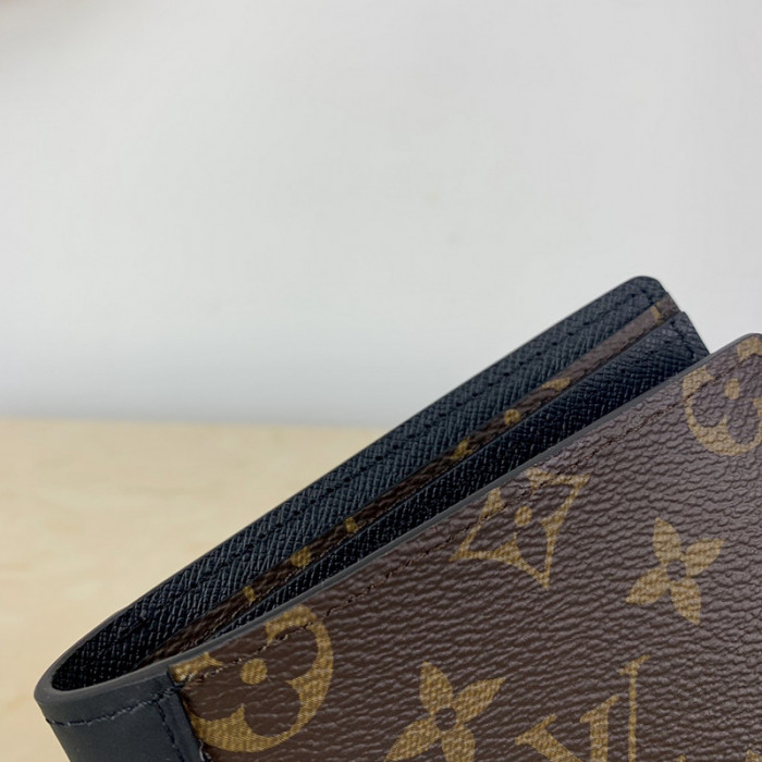 louiv wallet 11.5*9*1.5cm