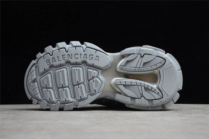 blcg track trainer full silver matllic 542023w2fs38100