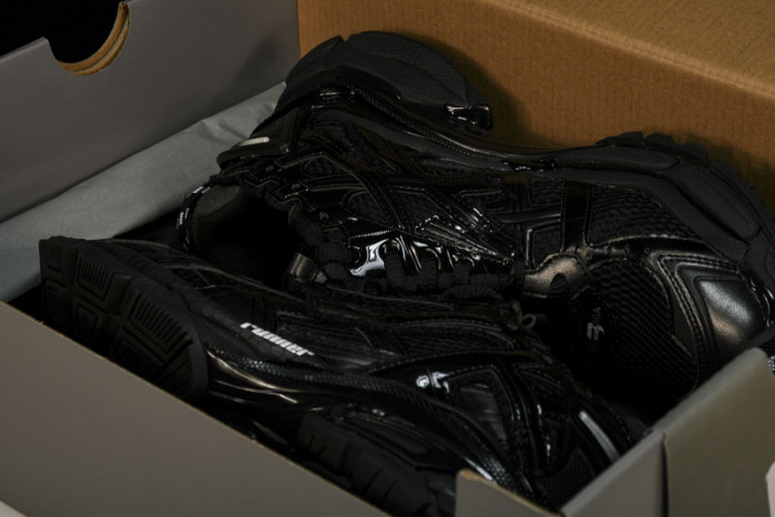 blcg runner 677403 w3rb 11000