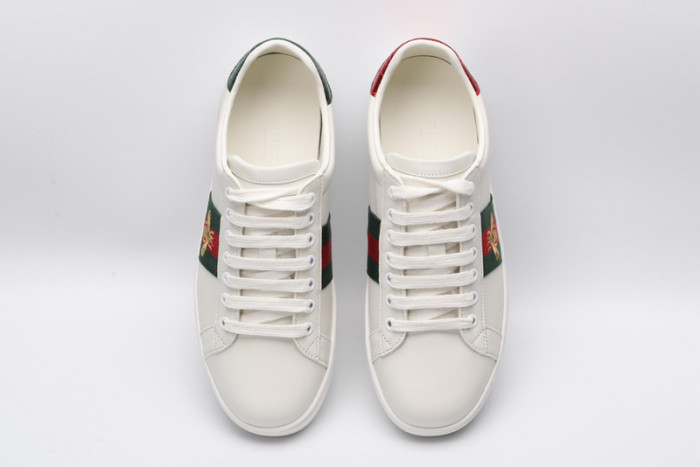 G*u*i ace embroidered low-top sneaker white with bee